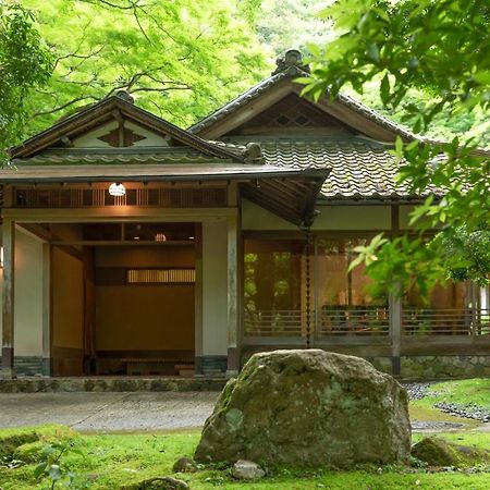 Tsukihitei Hotel Nara Bagian luar foto